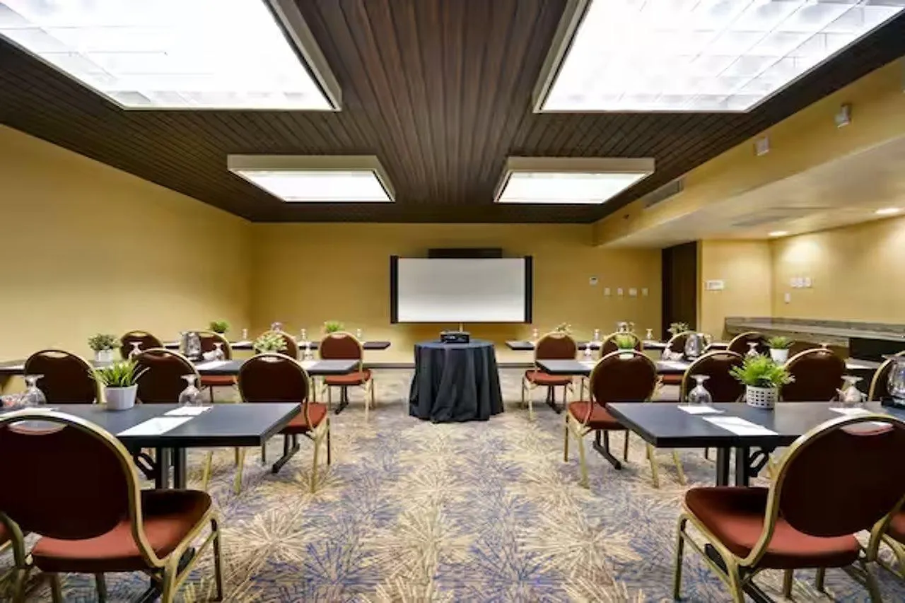 Doubletree By Hilton Phoenix North 4*,